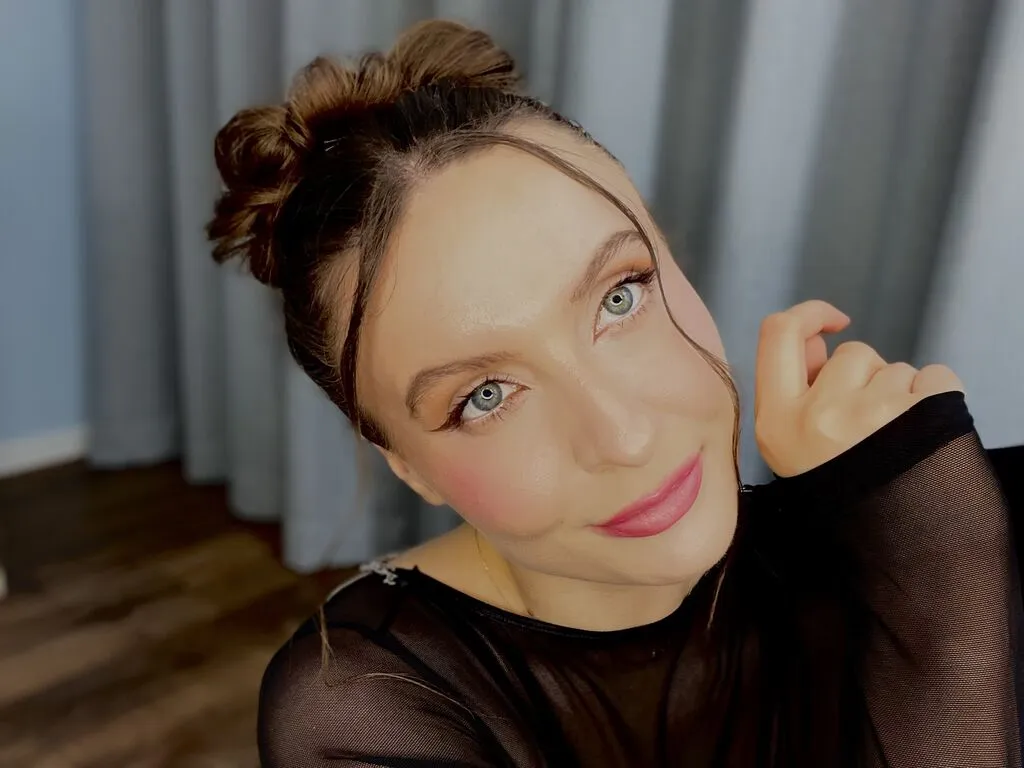 AmelieSkylar – webcam model profile photo