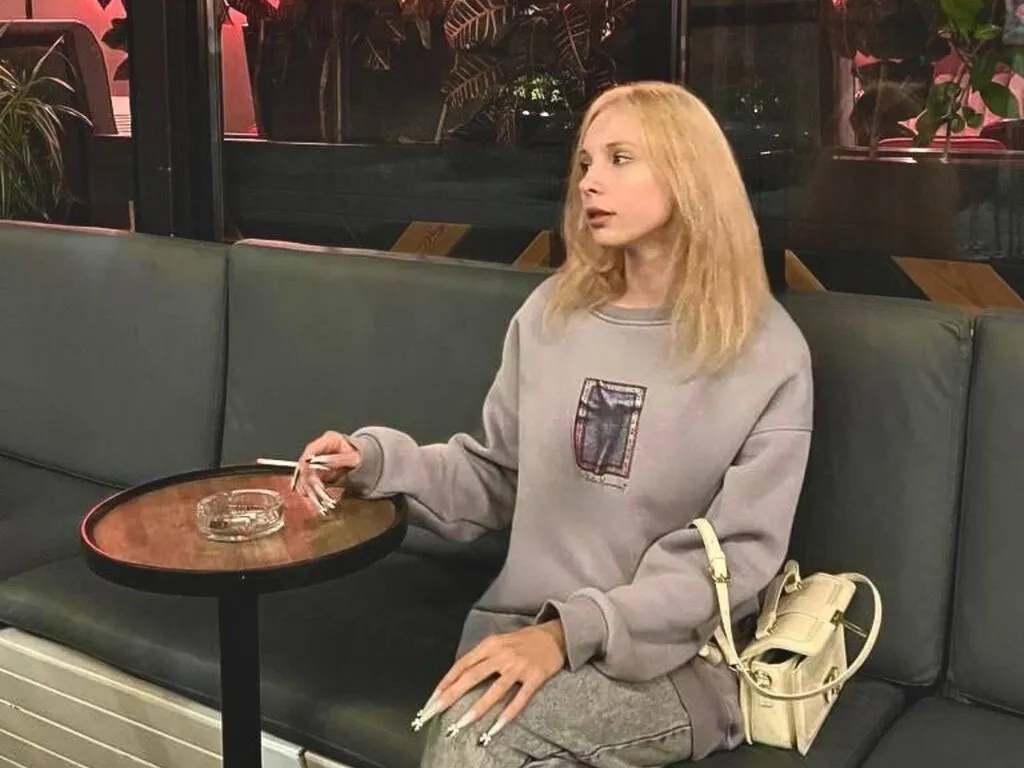 LilaKeehan cam model