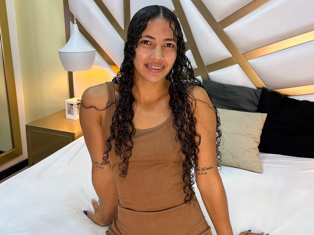 MeganSiner – webcam model profile photo