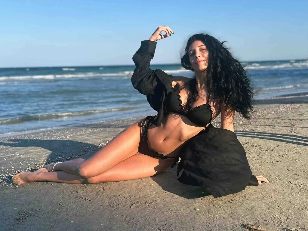 MiaLunnah – webcam model profile photo