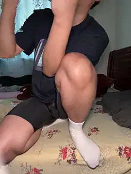 zui_lu – webcam model profile photo Image 8