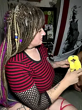 Yui-Ch – webcam model profile photo Image 11