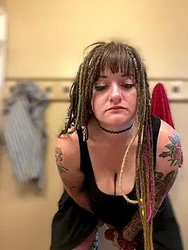 Yui-Ch – webcam model profile photo Image 16