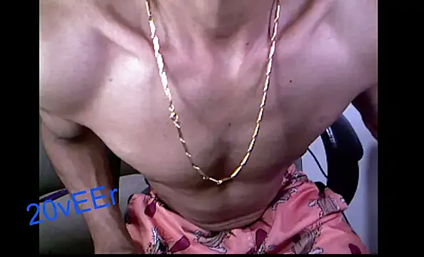 roouse – webcam model profile photo Image 5