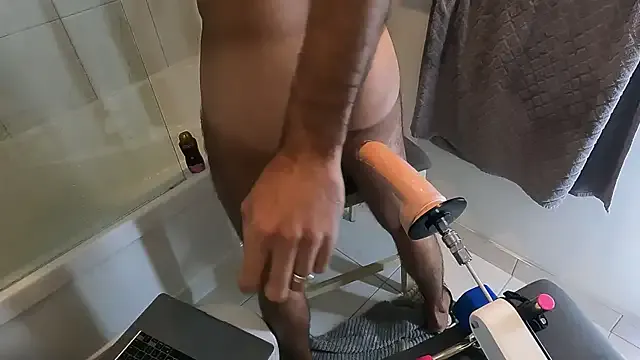 Mia--meow – webcam model profile photo Image 6