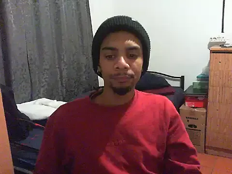 maataaan – webcam model profile photo Image 6
