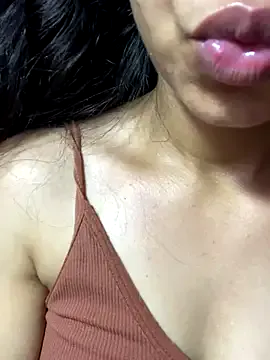 Sofiyaa_39 – webcam model profile photo Image 14