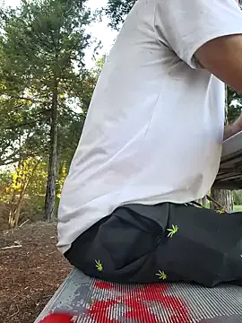 roouse – webcam model profile photo Image 12