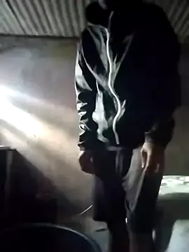 triplebeast – webcam model profile photo Image 2