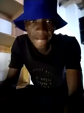 triplebeast – webcam model profile photo Image 4