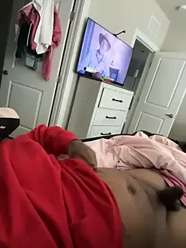 roouse – webcam model profile photo Image 16