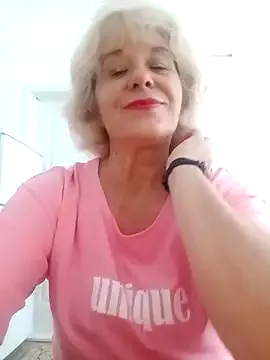 roouse – webcam model profile photo Image 2