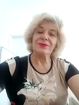 roouse – webcam model profile photo Image 7