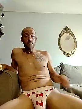 Pink-Pussy-Russian-Girl – webcam model profile photo Image 2