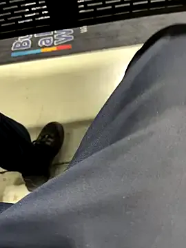 PumaShyXD – webcam model profile photo Image 15