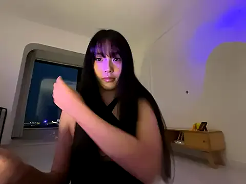 maataaan – webcam model profile photo Image 3