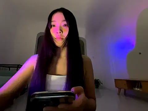 maataaan – webcam model profile photo Image 7