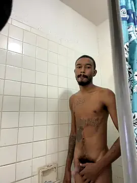  – webcam model profile photo Image 10
