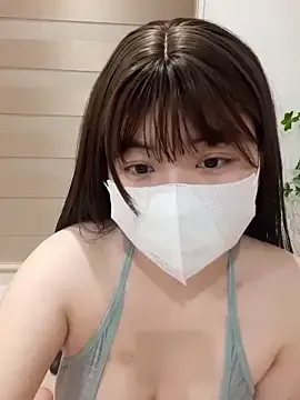 Yui-Ch – webcam model profile photo Image 5