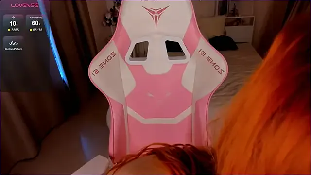 hina_porn – webcam model profile photo Image 10