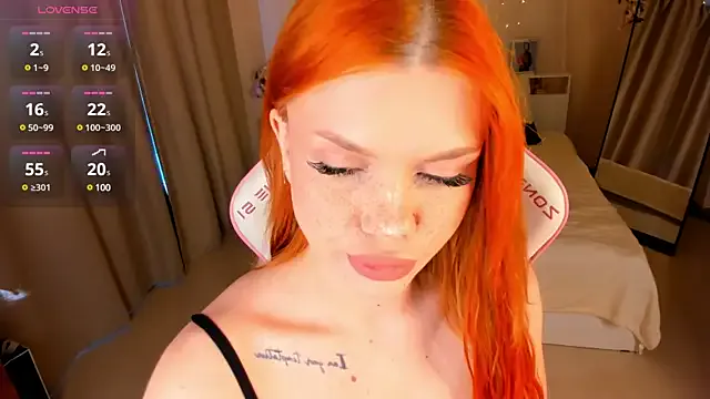 hina_porn – webcam model profile photo Image 4