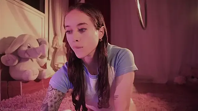 KarinAss – webcam model profile photo Image 15