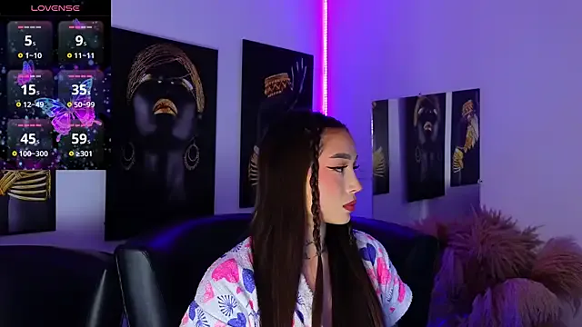 _Alicee_1 – webcam model profile photo Image 12