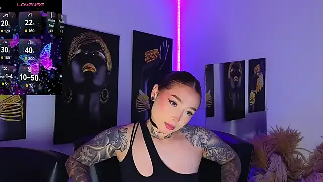 _Alicee_1 – webcam model profile photo Image 9