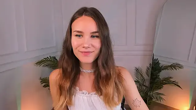 Alice_surprise – webcam model profile photo Image 6