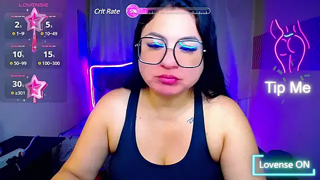 roouse – webcam model profile photo Image 3