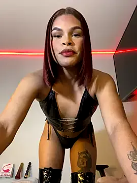 Strongqueen – webcam model profile photo Image 11