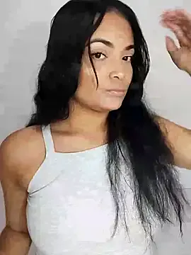 roouse – webcam model profile photo Image 5