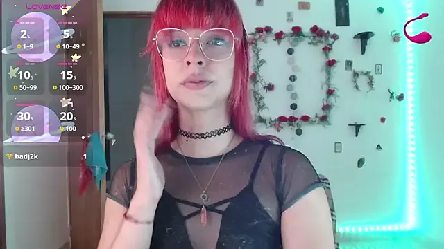 roouse – webcam model profile photo Image 16