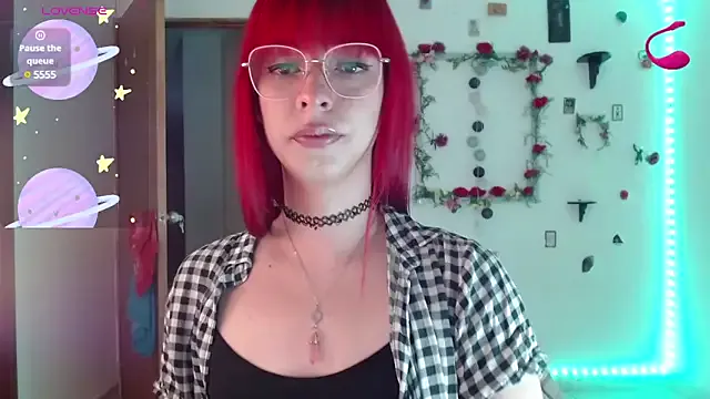 roouse – webcam model profile photo Image 5