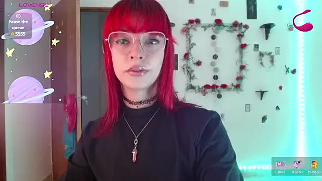 roouse – webcam model profile photo Image 8