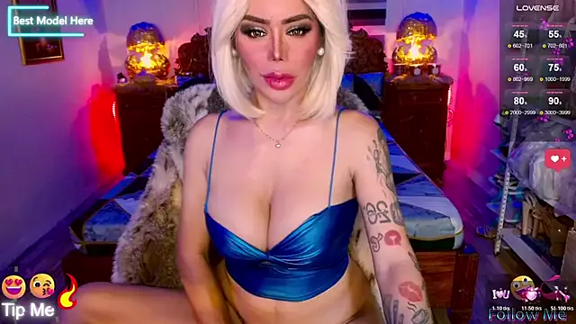 GiselleParton – webcam model profile photo Image 3