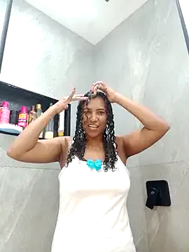 Musae – webcam model profile photo Image 7