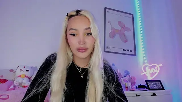 Horny_pratiksha – webcam model profile photo Image 5