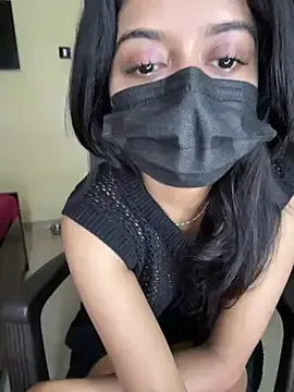 Yui-Ch – webcam model profile photo Image 10