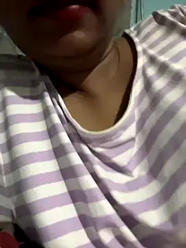 ClaireBree – webcam model profile photo Image 19