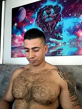 roouse – webcam model profile photo Image 18