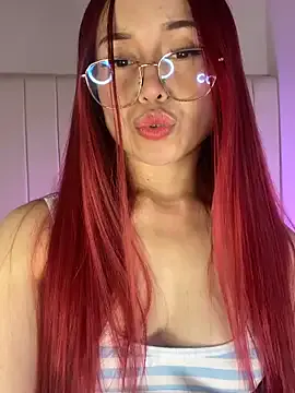 IsabelleBianchi – webcam model profile photo Image 2