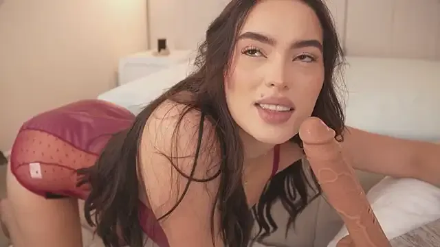 AmelieGray – webcam model profile photo Image 3