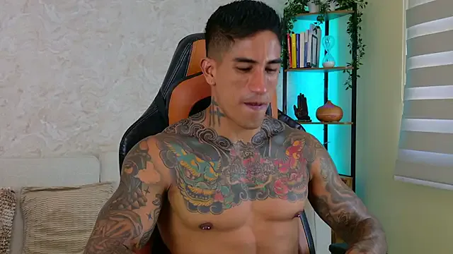  – webcam model profile photo Image 8