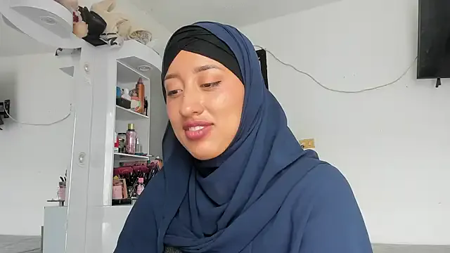 RicaSasha – webcam model profile photo Image 17