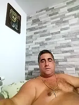 roouse – webcam model profile photo Image 17
