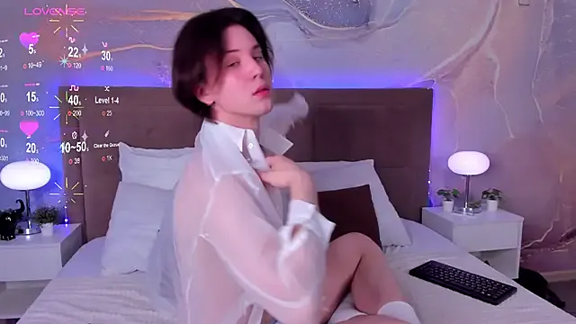 FroggyAnna – webcam model profile photo Image 2