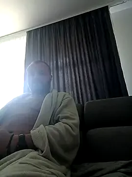 GouGou-111 – webcam model profile photo Image 12