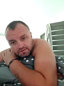 GouGou-111 – webcam model profile photo Image 13