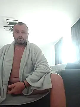 GouGou-111 – webcam model profile photo Image 18